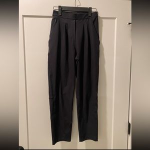 Lululemon essential HR trouser